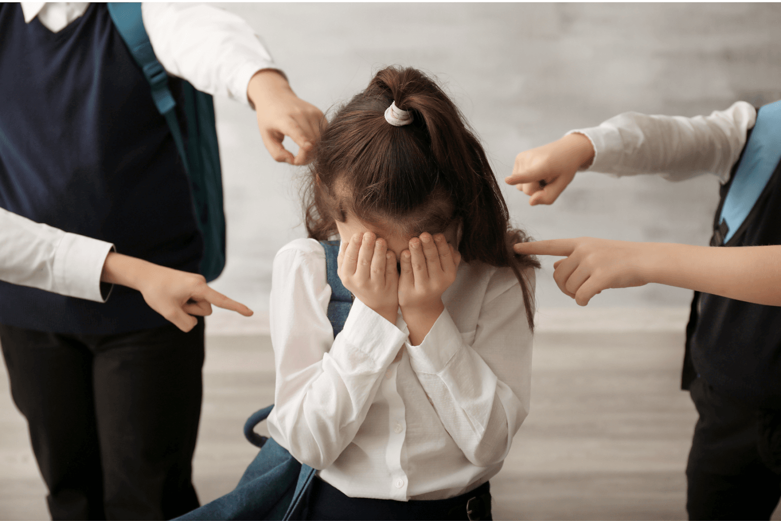 Tìm hiểu về các hình thức bắt nạt học đường và cách khắc phục