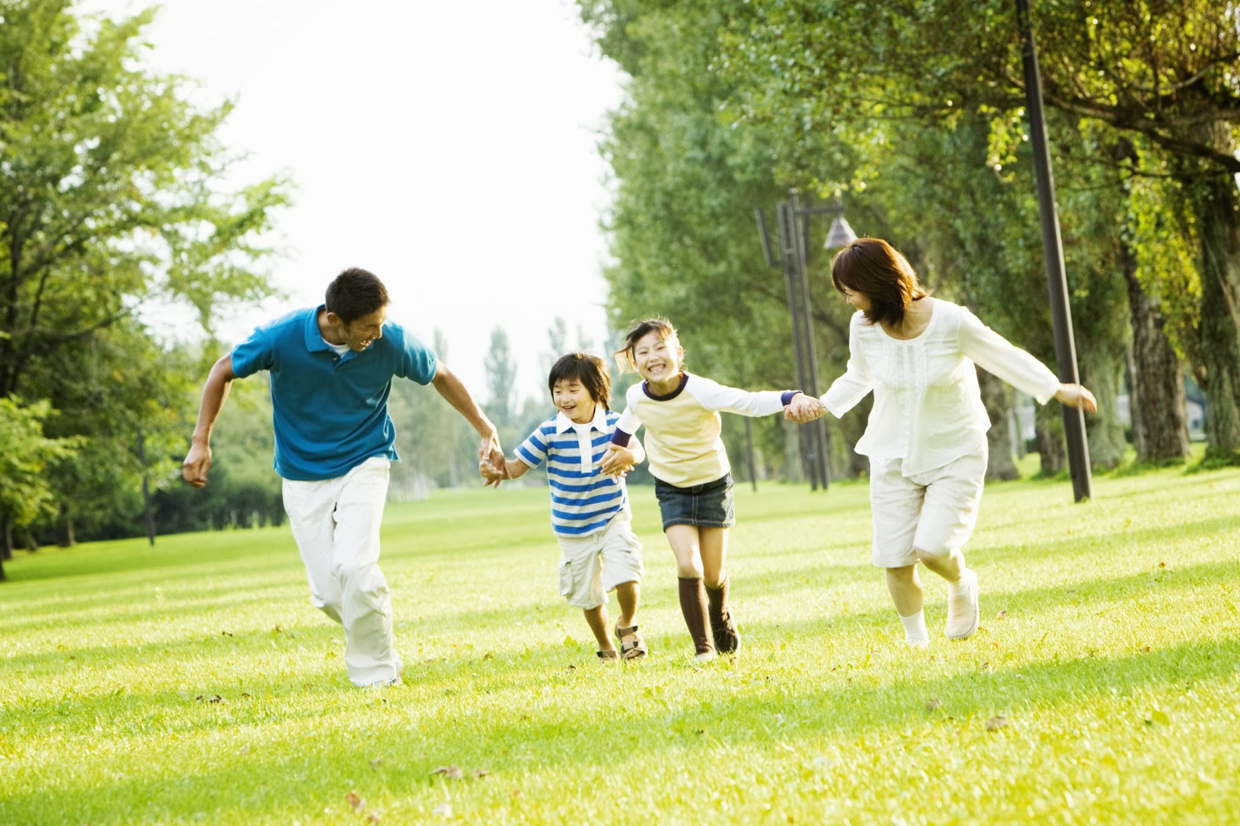 Quyền lợi vượt trội hơn, gia tăng sự bảo vệ cho các thành viên trong gia đình. (Nguồn ảnh: Canva)