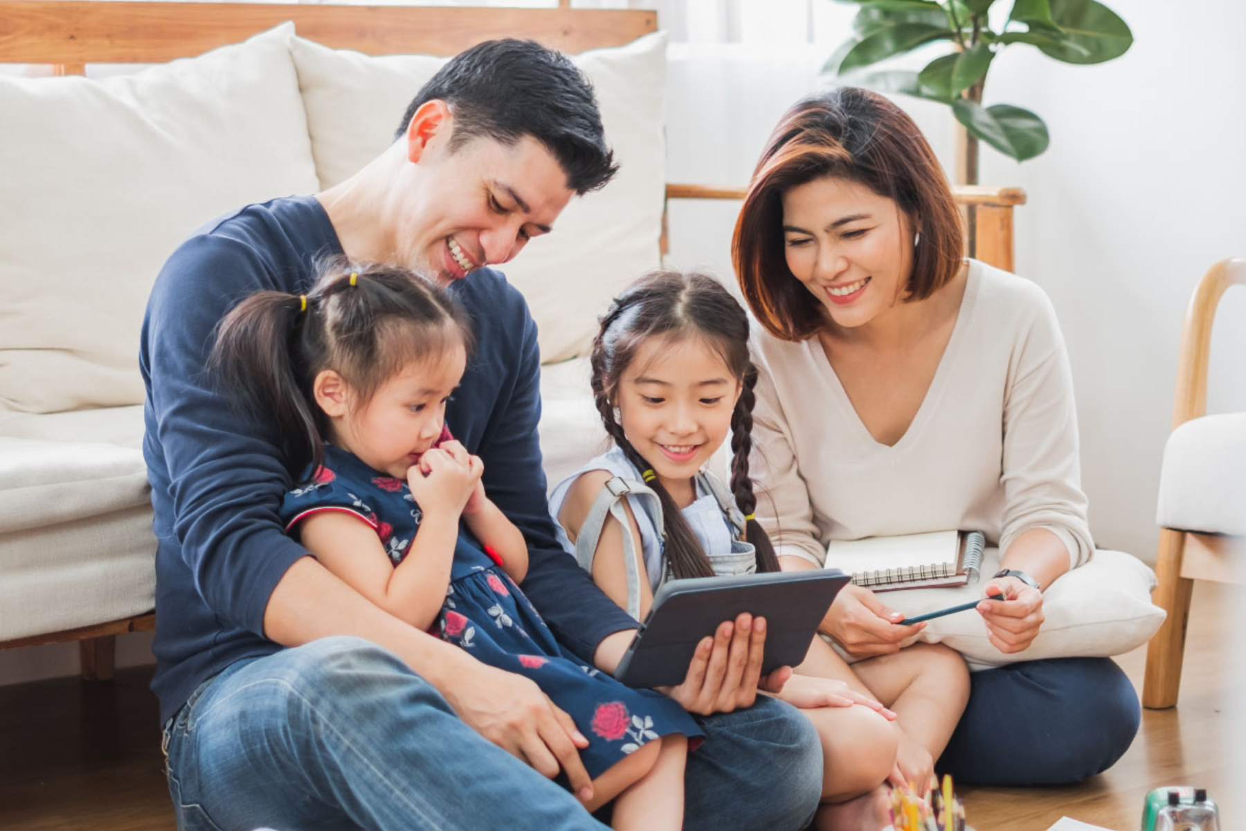 Bảo hiểm tai nạn cao cấp là sản phẩm bổ sung có quyền lợi nâng cao hơn đáng kể so với bảo hiểm tai nạn thông thường. (Nguồn ảnh: Canva)