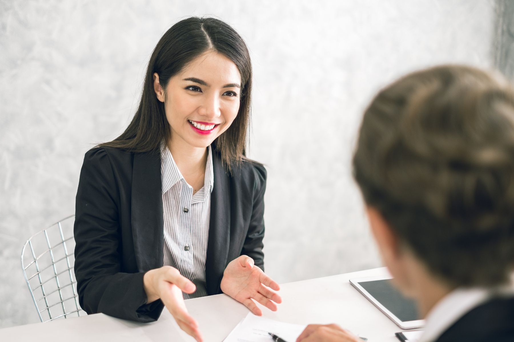 Cách tính số tiền bảo hiểm thân thể như thế nào? (Nguồn: Canva)