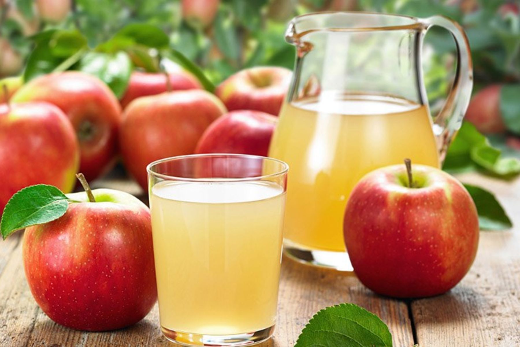 Nước ép táo