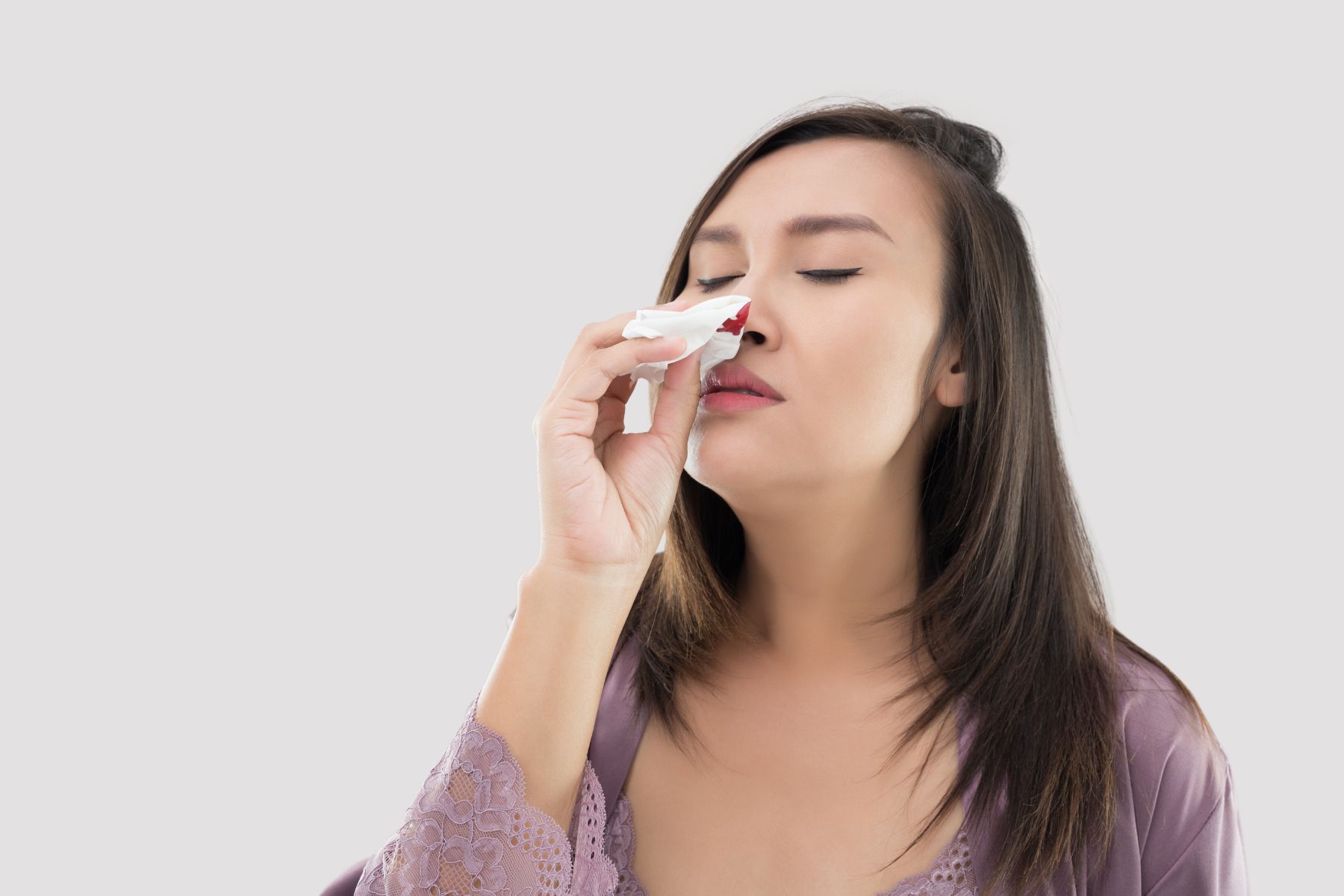 Chảy máu cam là gì? (Nguồn: Canva)