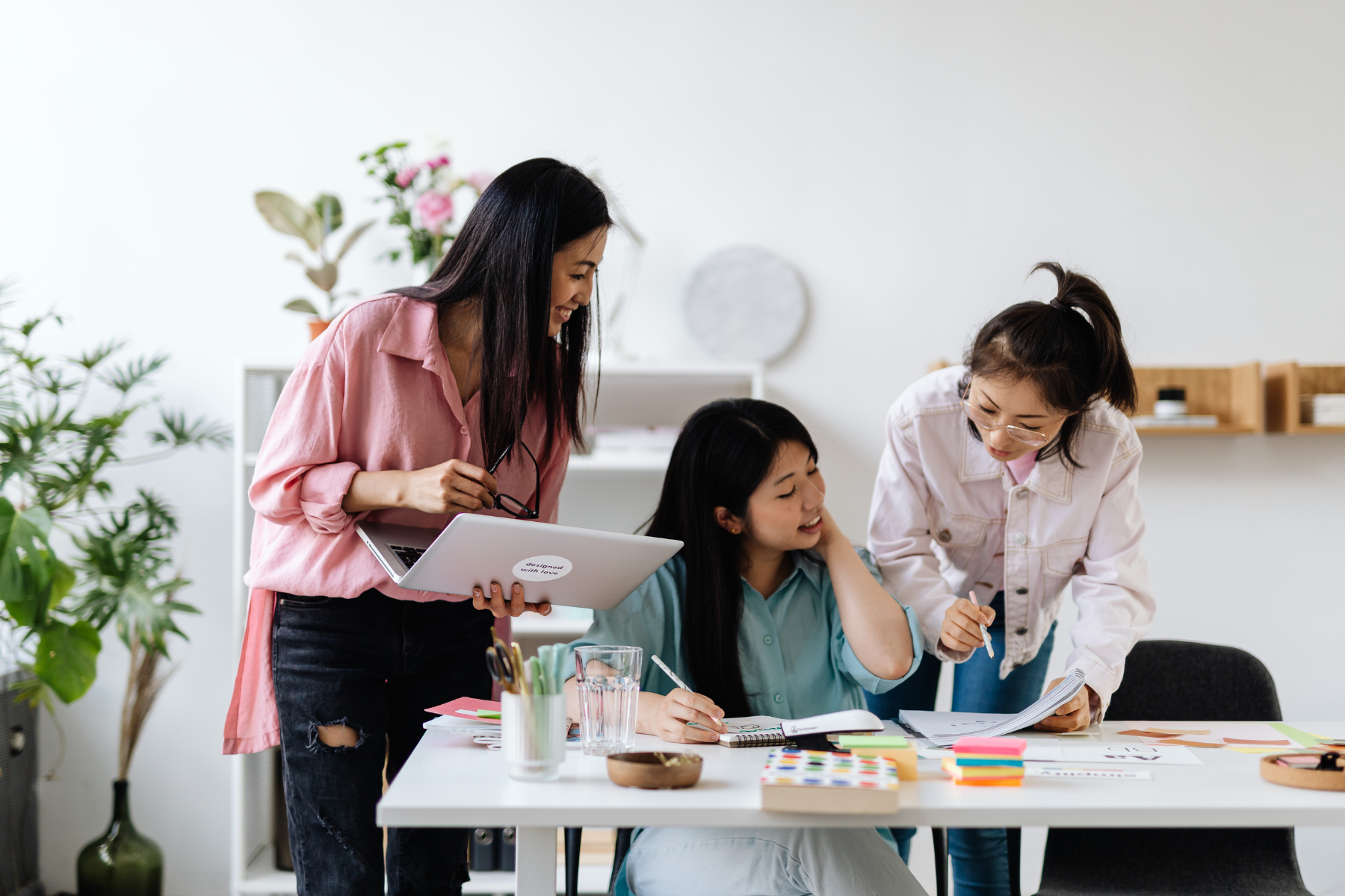 Bạn vẫn nhận đủ trợ cấp 06 tháng khi lựa chọn đi làm lại sau thai sản trước thời gian quy định. 