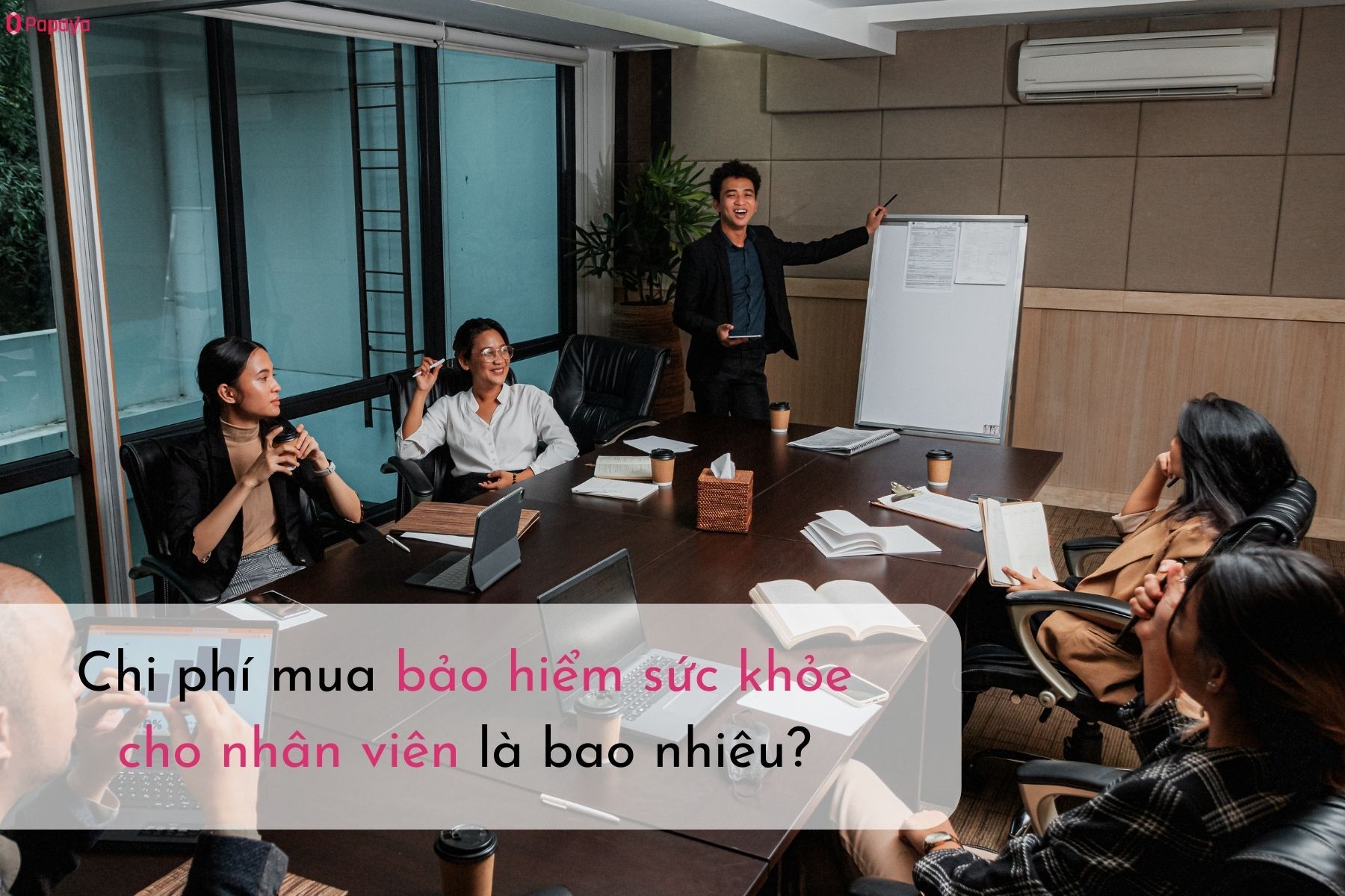 Chi phí mua bảo hiểm sức khỏe cho nhân viên là bao nhiêu? (Nguồn: Canva)