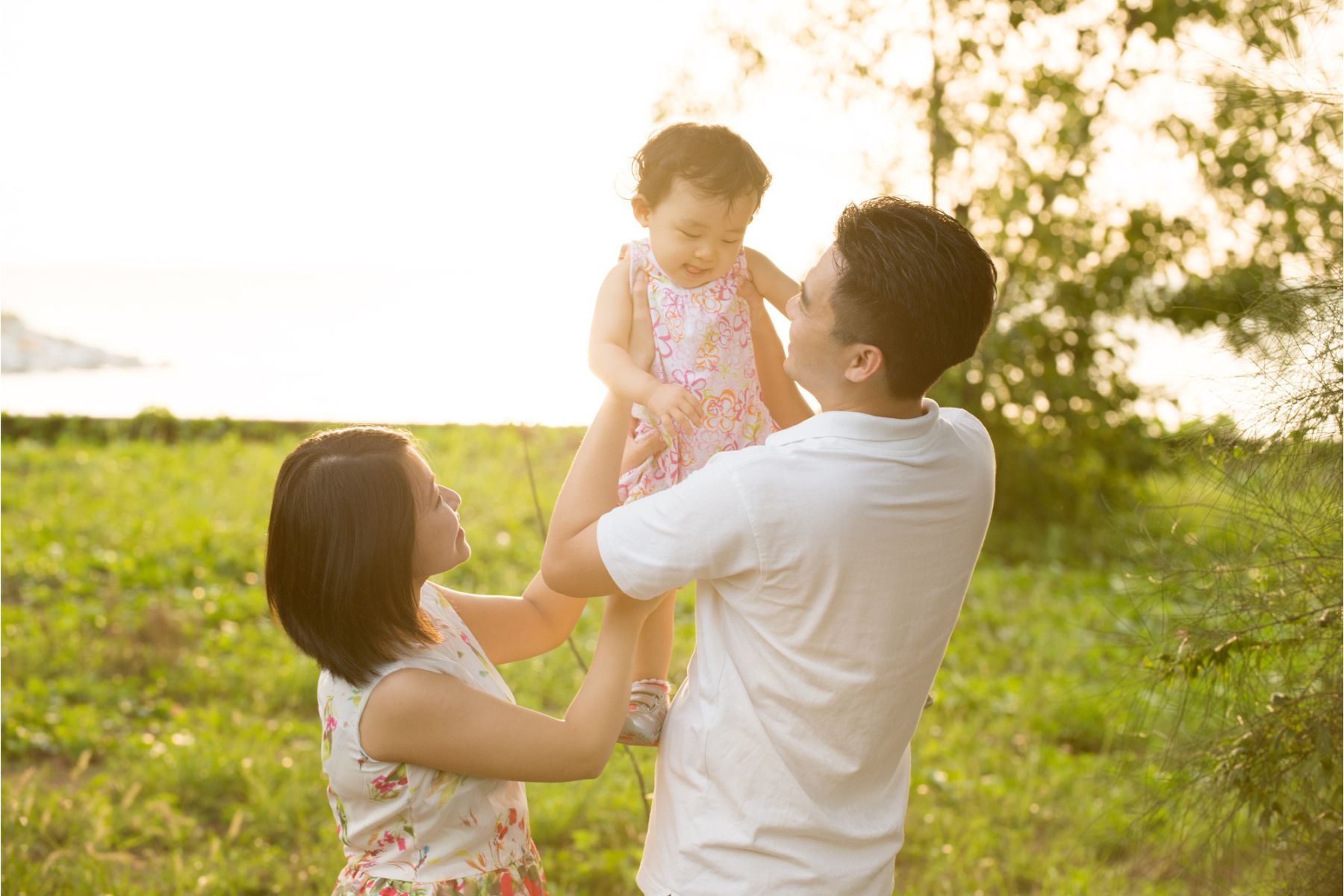 So sánh các gói bảo hiểm sức khỏe của các công ty phổ biến (Nguồn: Canva)