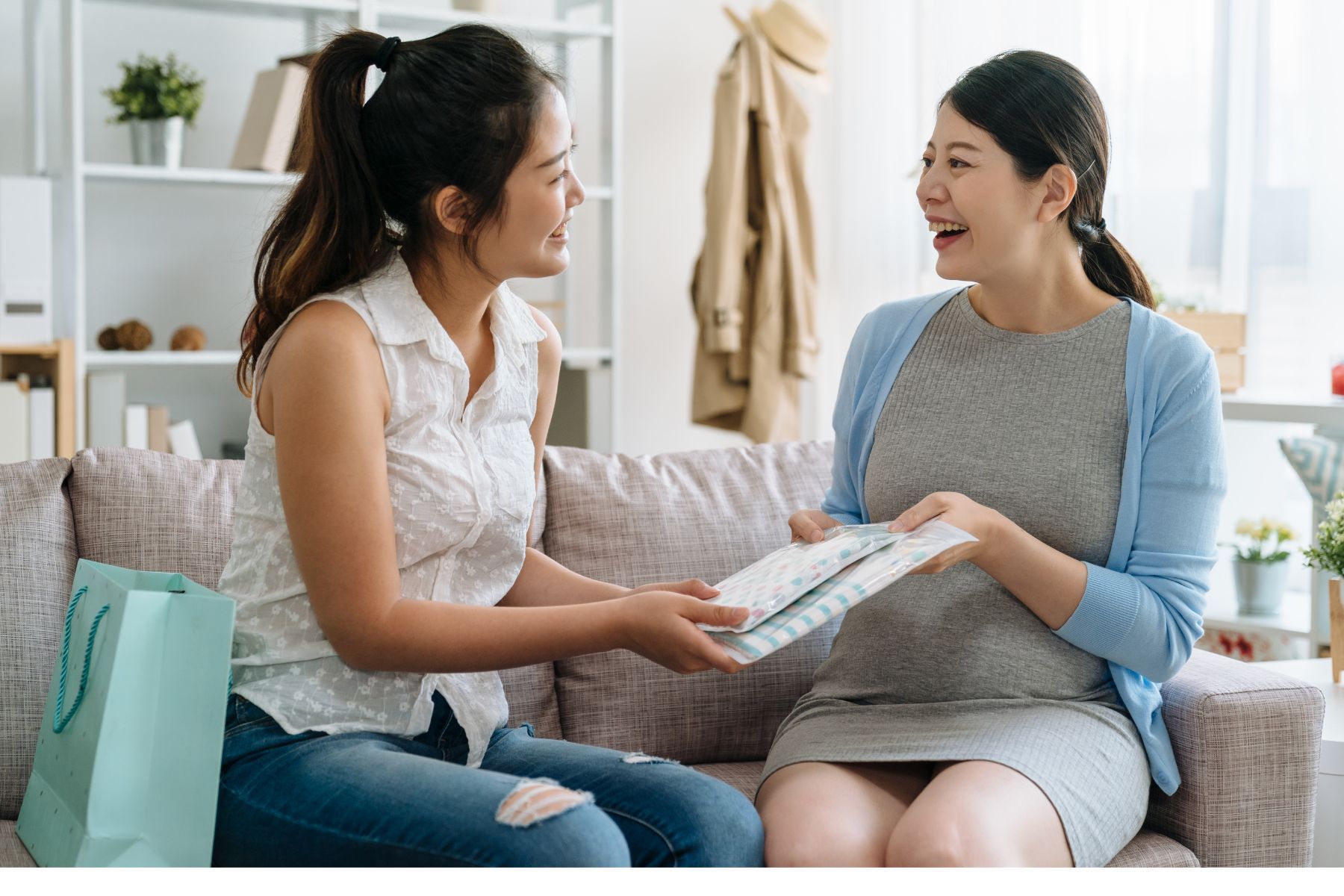 Đóng bảo hiểm mấy tháng thì được hưởng thai sản? (Nguồn: Canva)
