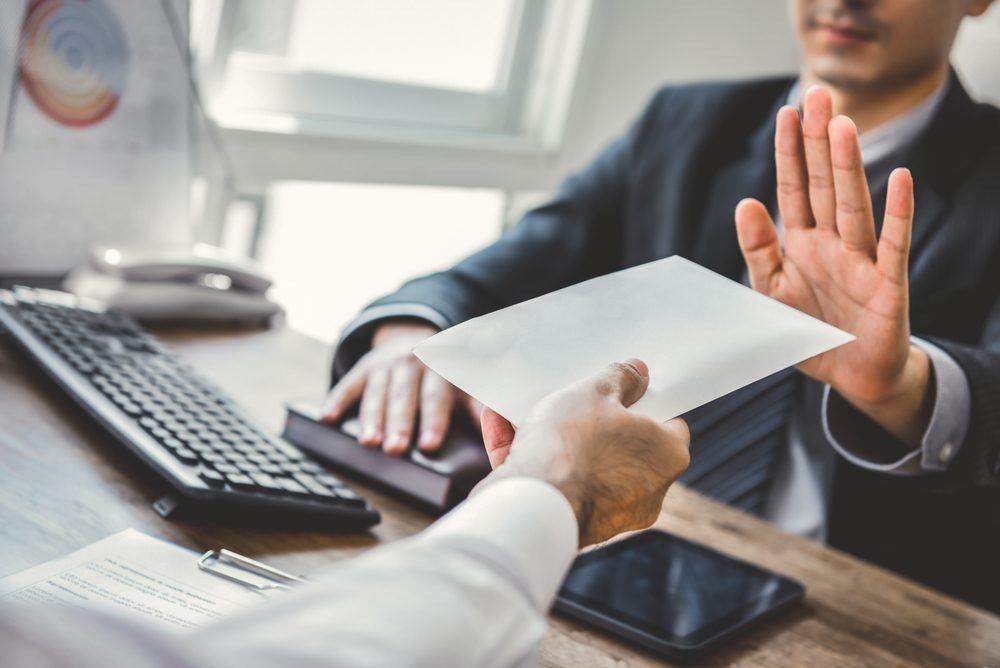 Yêu cầu thanh toán bảo hiểm thân thể khi nằm viện sẽ bị từ chối nếu không cung cấp thông tin chính xác. 