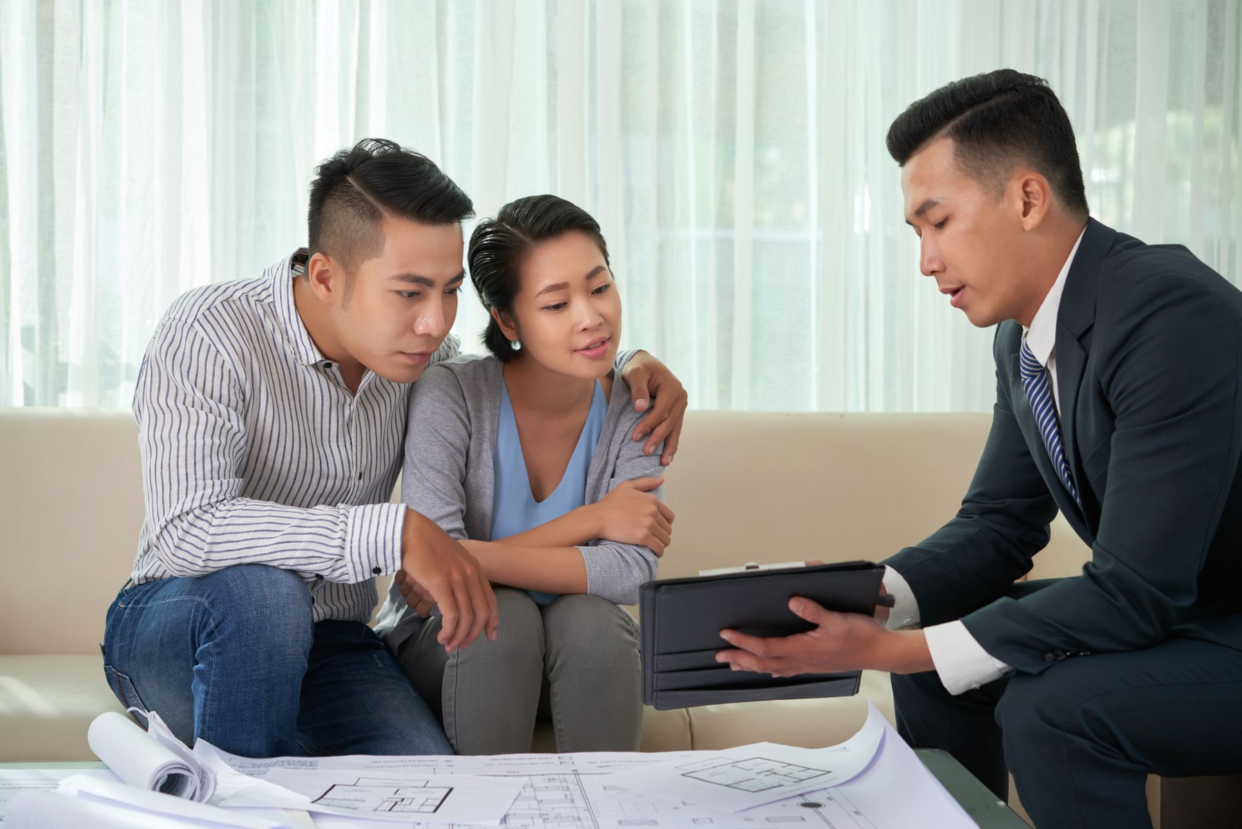 Những lưu ý quan trọng cần xem xét trước khi mua bảo hiểm nhân thọ. 