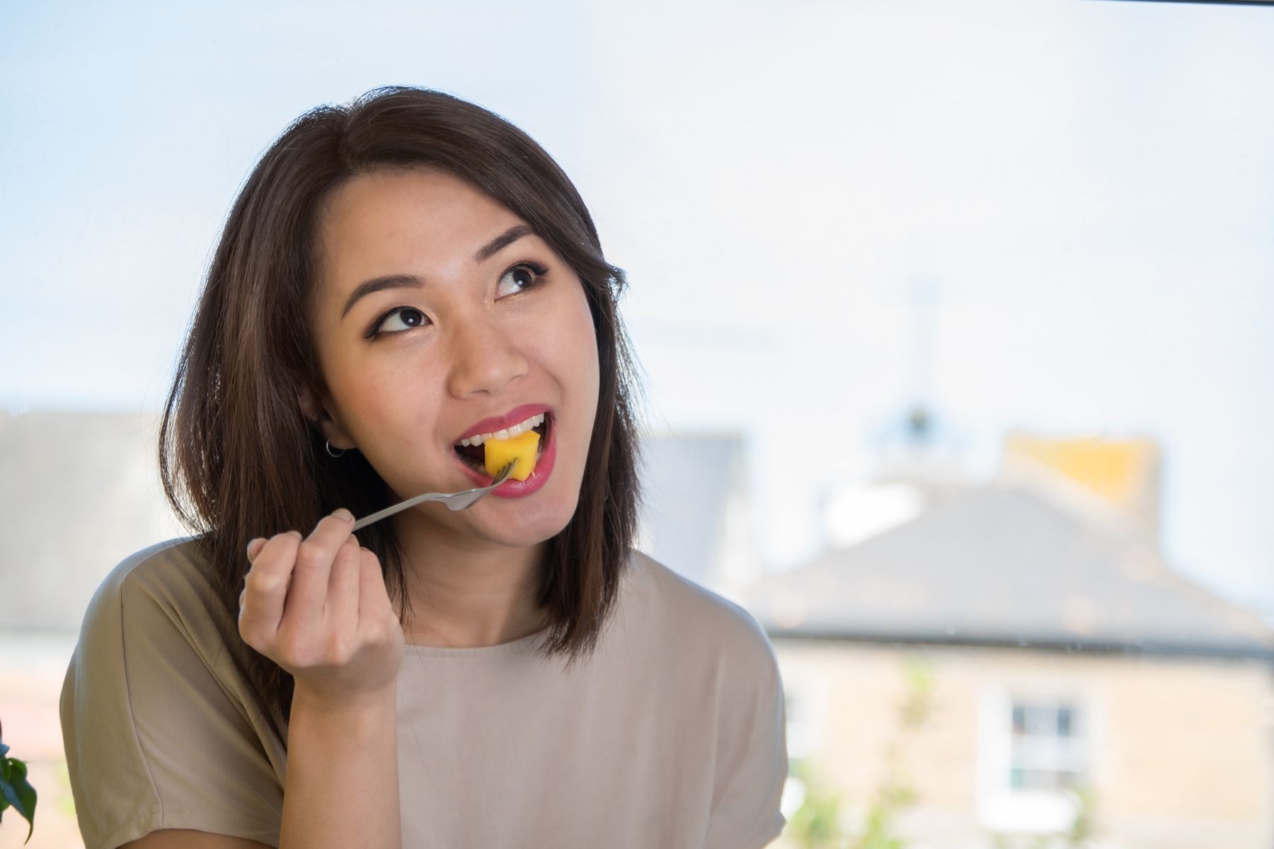 Bạn có thể sung đầy đủ vitamin C trong chế độ ăn uống để phòng ngừa chảy máu cam (Nguồn: Canva)